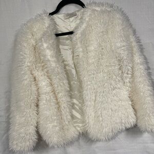Bear Dance fuzzy cream crop jacket size medium